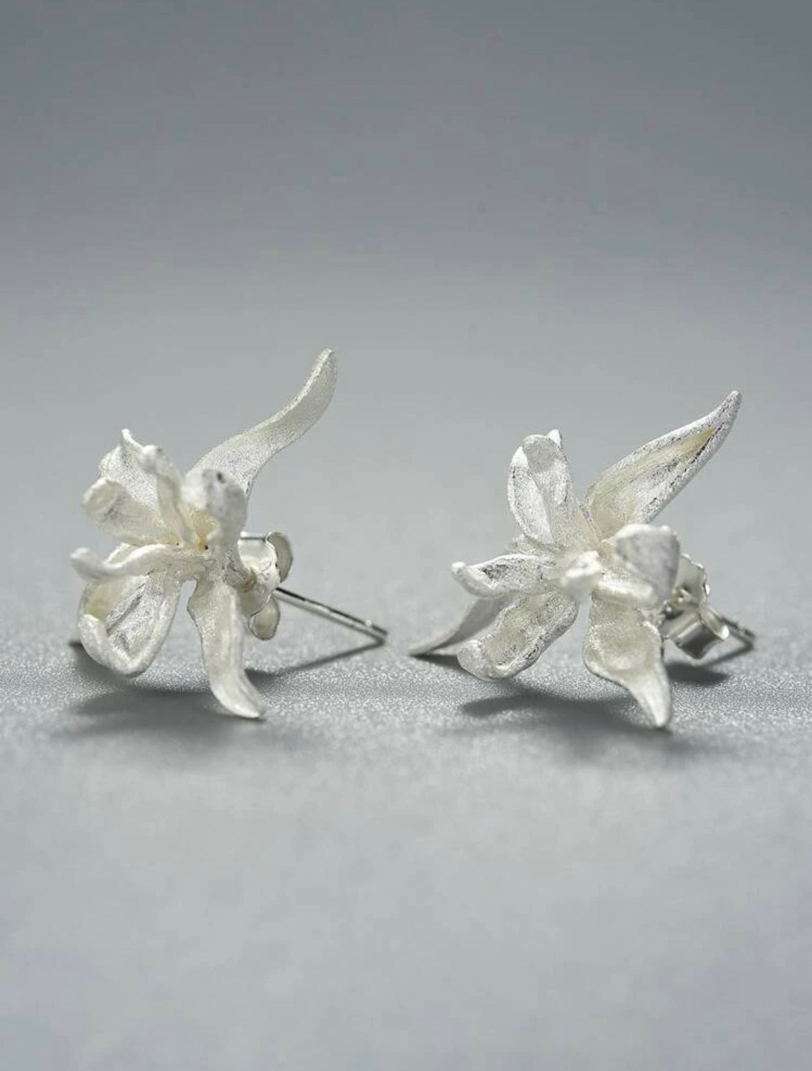 Timeless Flower Earrings