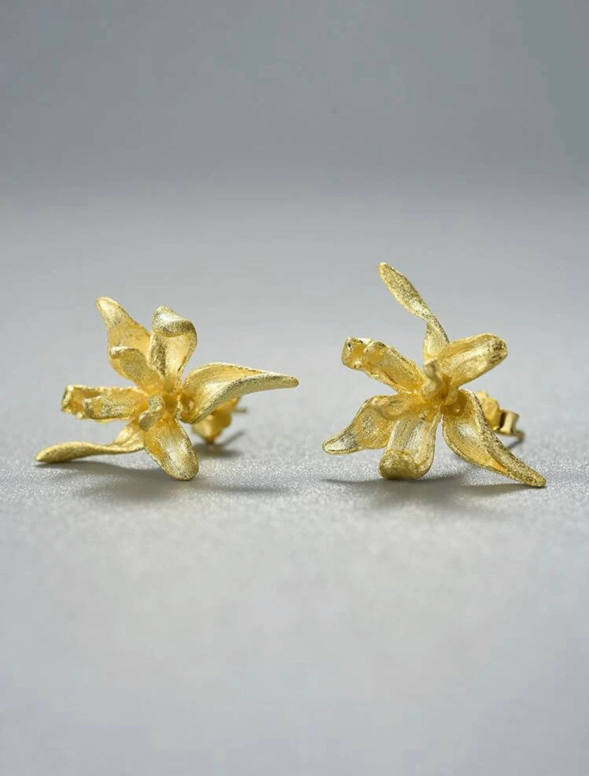 Timeless Flower Earrings